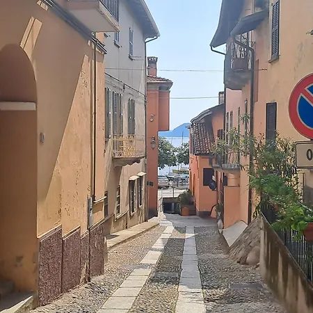 A Due Passi Dal Lago-a Stone's Throw From The Lejlighed *